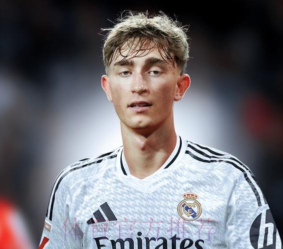 斯基拉:皇马敲定6000万欧引进怀森 将签至2031年